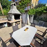 Appartement Fuer 4 Personen Mit Terrasse By Interhome *