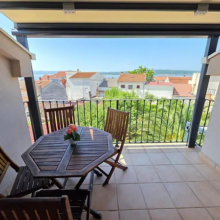 Fuer 4 Personen Mit Terrasse By Interhome דירה *