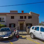 דירה Fuer 4 Personen Mit Terrasse By Interhome