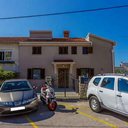 Διαμέρισμα Fuer 4 Personen Mit Terrasse By Interhome